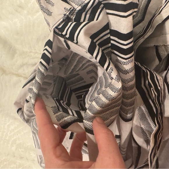 Francis + Benedict black and white geometric maxi skirt with pockets African - Picture 8 of 8